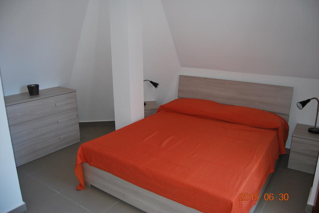 Baia Degli Dei Apartment Giardini Naxos Room photo