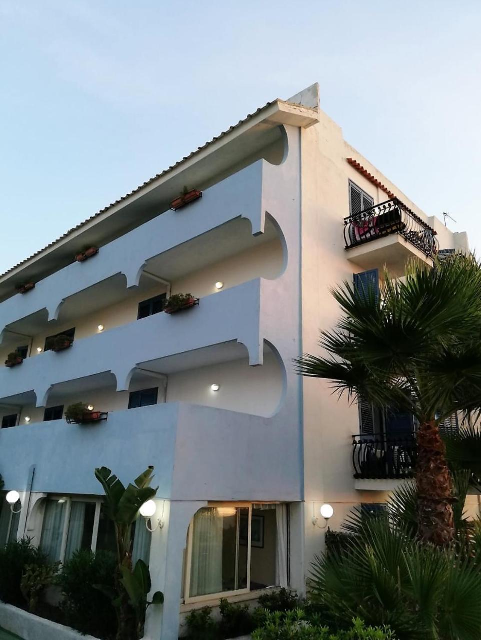 Baia Degli Dei Apartment Giardini Naxos Exterior photo