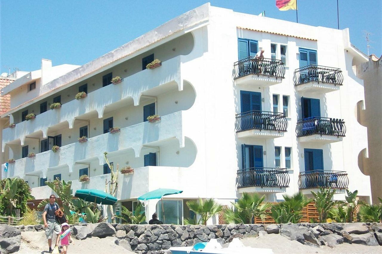 Baia Degli Dei Apartment Giardini Naxos Exterior photo